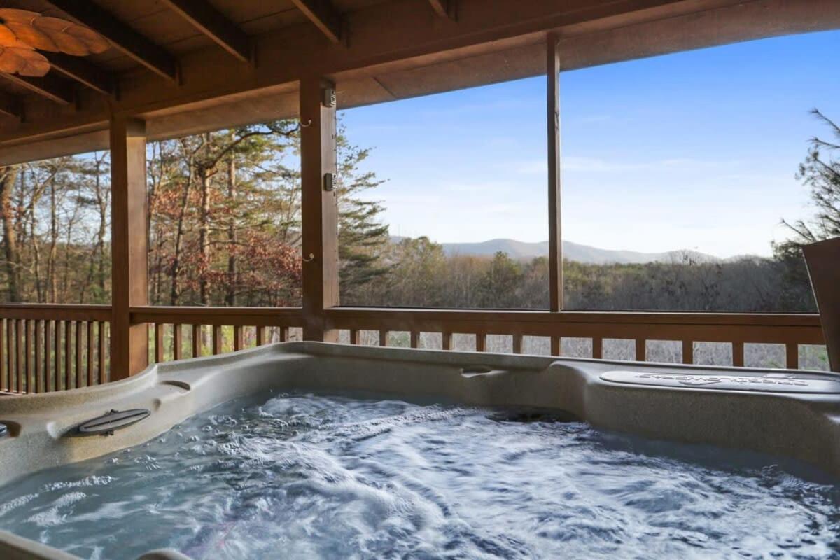 Mountain Views Hot Tub Firepit Close To Town بلو ريدج المظهر الخارجي الصورة