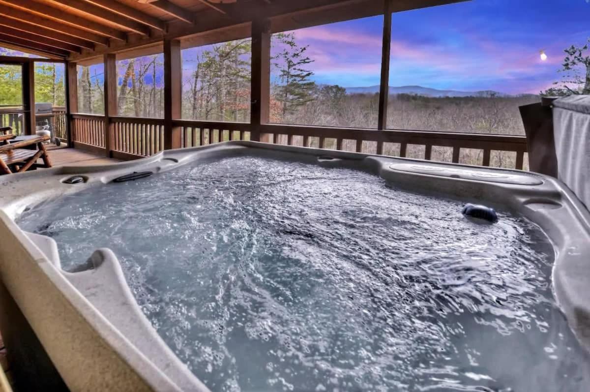 Mountain Views Hot Tub Firepit Close To Town بلو ريدج المظهر الخارجي الصورة